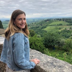 Meet your Posher, Megan